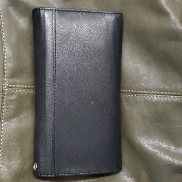 Wallet 🥳 - Picture 2 of 7